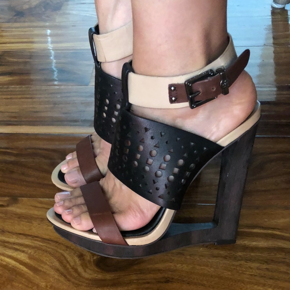 BCBG leather heels